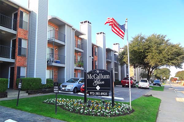 McCallum Glen Apartments